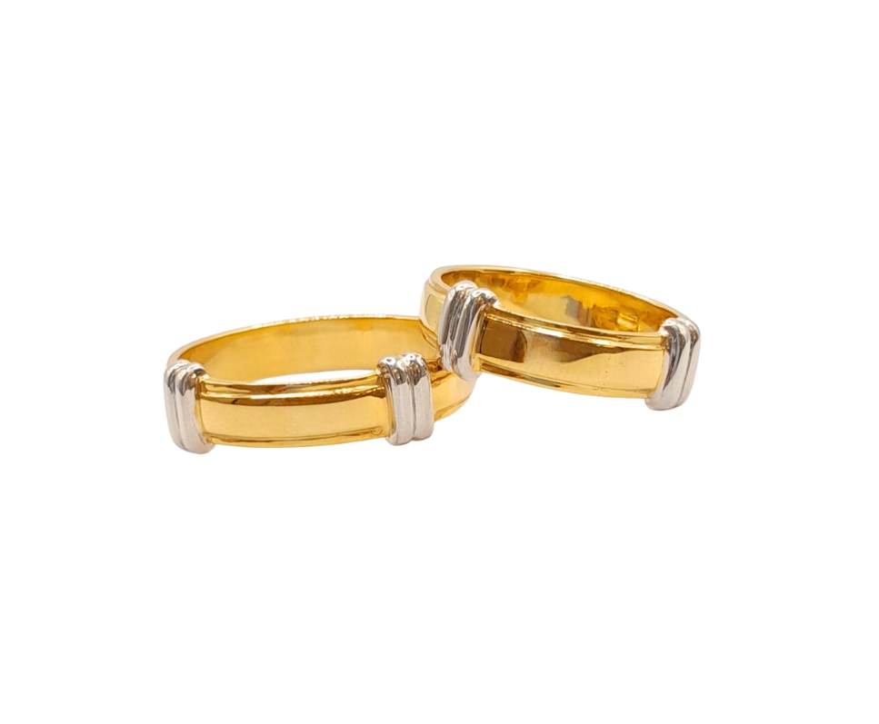 Two-tone Wedding Band