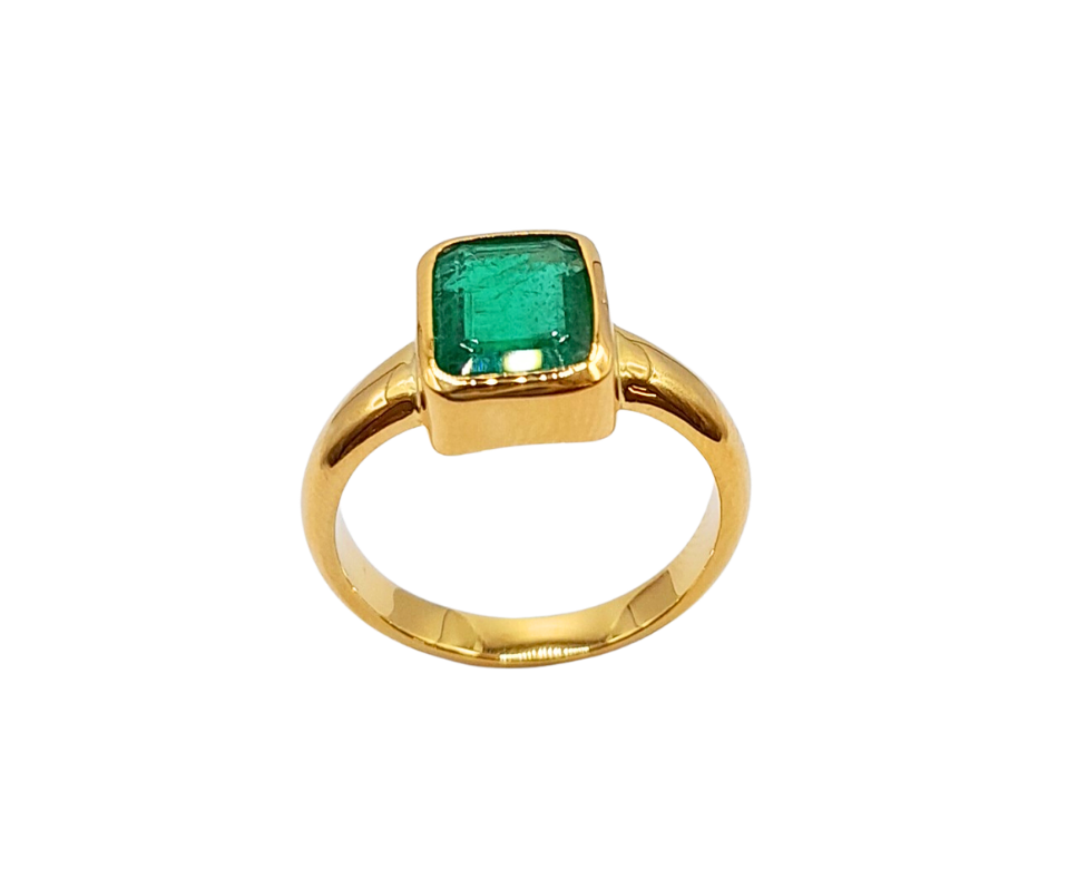 Green Emerald Ring